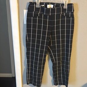 Elle Black and White Plaid Capri Pants